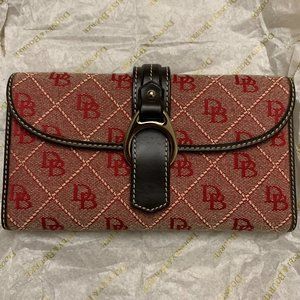 New Dooney and Bourke Leather Checkbook/Wallet
